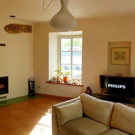Exceptional Uzupis Bridge 3 Bedroom Apartment فيلنيوس المظهر الخارجي الصورة