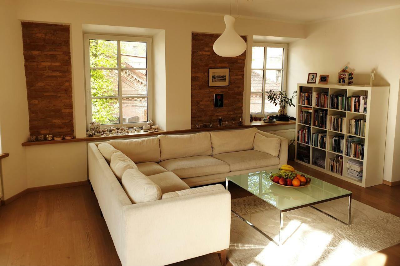 Exceptional Uzupis Bridge 3 Bedroom Apartment فيلنيوس المظهر الخارجي الصورة